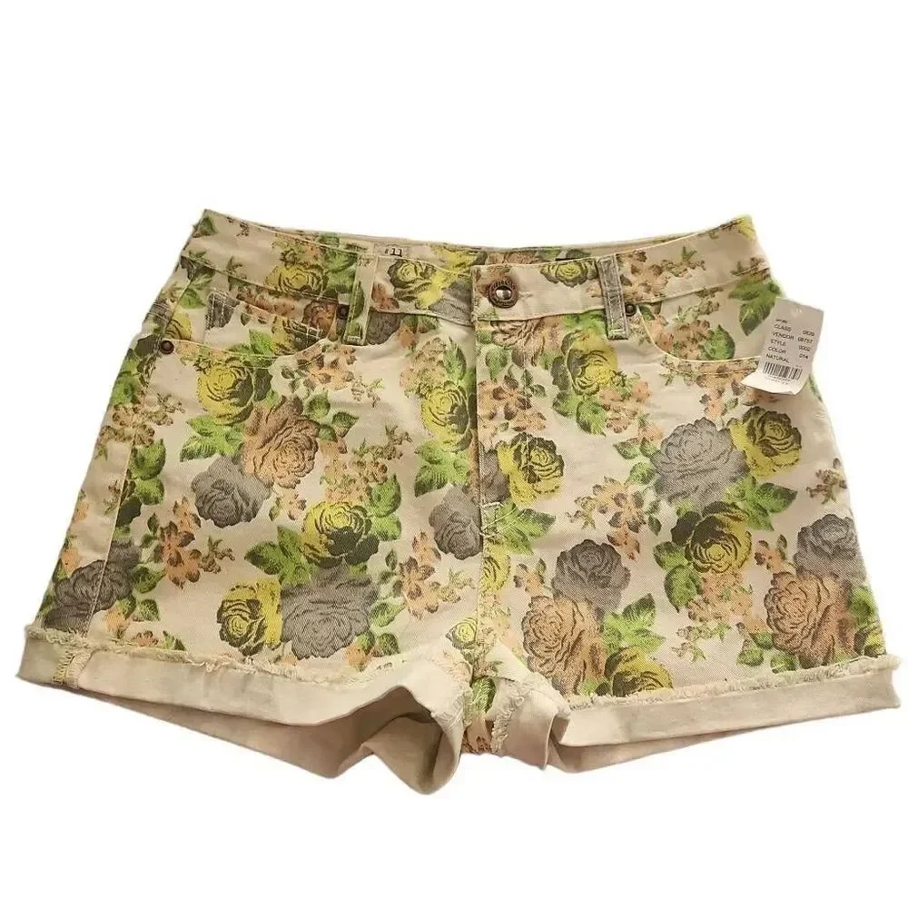 Sound Check Women's Size 11 Cream Pink Floral High Waist Shorts